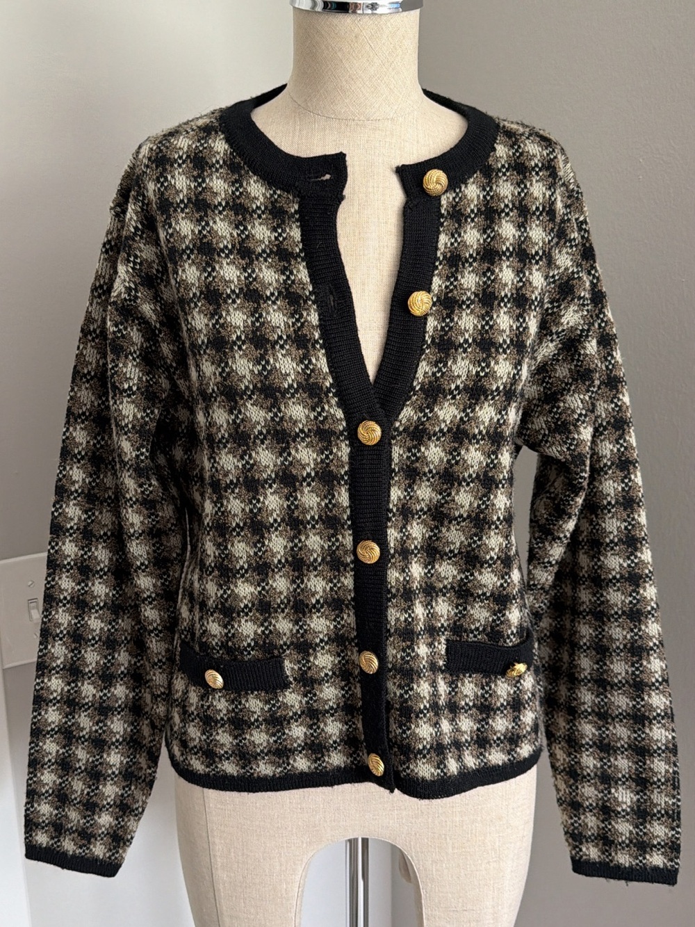 1990s Summit Hill Women's Herringbone Wool Knit Button-Front Cardigan Sweater S